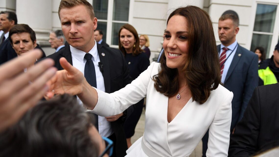 Kate Middleton Ball Gown: Following a Style Icon Kate Middleton Ball Gown: Following a Style Icon