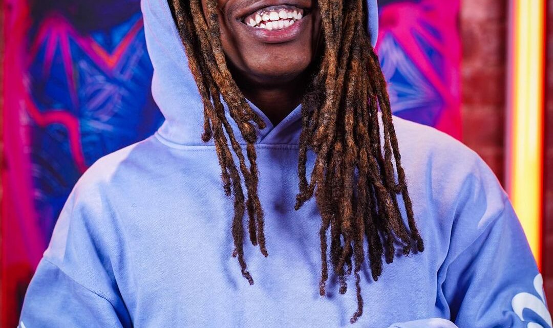 Mavi (rapper) Biography: Age, Songs, Girlfriend, Net Worth, Albums, Tour, Height, Merch Mavi (rapper) Biography: Age, Songs, Girlfriend, Net Worth, Albums, Tour, Height, Merch