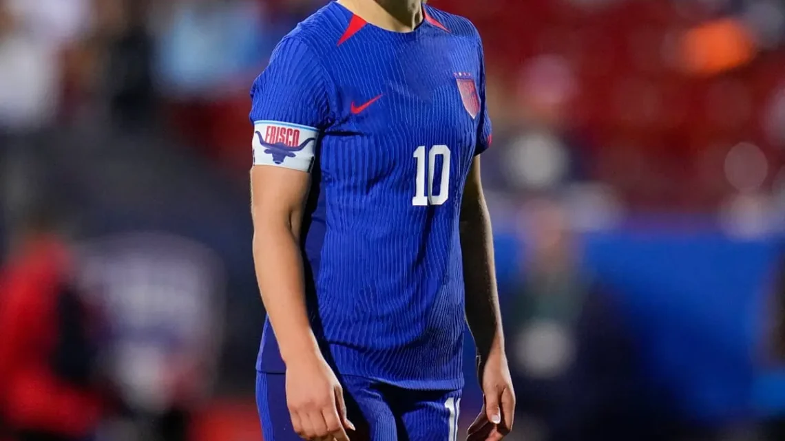 Lindsey Horan Biography: Husband, Age, Height, Net Worth, Partner, Instagram, Stats, Injury, Position