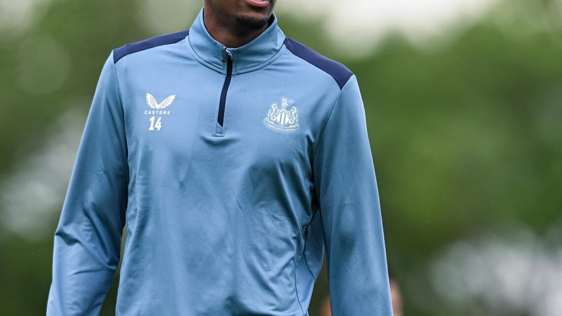 Alexander Isak Biography: Wife, Net Worth, Family, Age, Salary, Stats, Nationality, Parents, Height Alexander Isak Biography: Wife, Net Worth, Family, Age, Salary, Stats, Nationality, Parents, Height