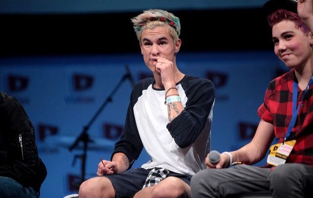 Kian Lawley Biography: Awards, Age, Girlfriend, YouTube, Net Worth, Parents, Movies