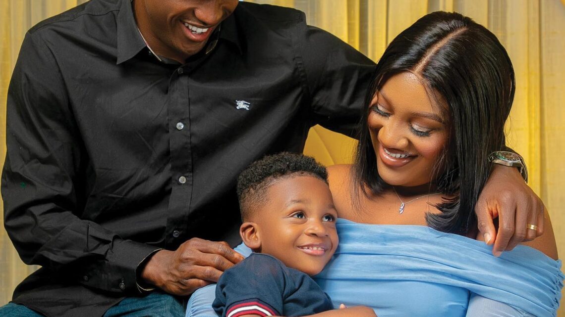 Taiwo Awoniyi Biography: Wife, House, Age, Salary, Net Worth, Cars, Stats, Goals, Wiki, Children Taiwo Awoniyi Biography: Wife, House, Age, Salary, Net Worth, Cars, Stats, Goals, Wiki, Children