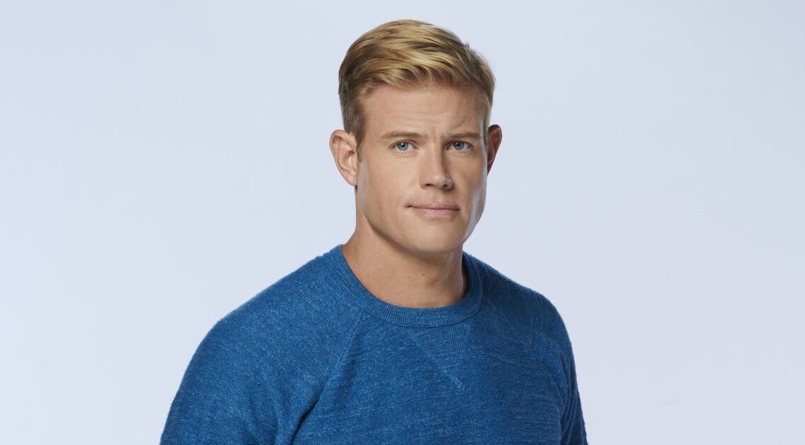 Trevor Donovan Biography: Girlfriend, Age, Movies, Net Worth, TV Shows, Height, Instagram Trevor Donovan Biography: Girlfriend, Age, Movies, Net Worth, TV Shows, Height, Instagram