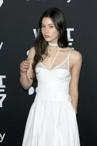 Gracie Abrams Biography: Boyfriend, Height, Age, Instagram, University, Net Worth, Songs