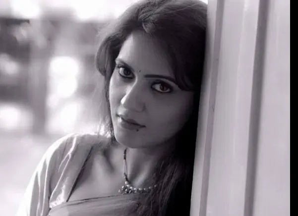 Jividha Sharma Biography: Age, Net Worth, Husband, Movies, Children, Heights, Pictures, Wiki