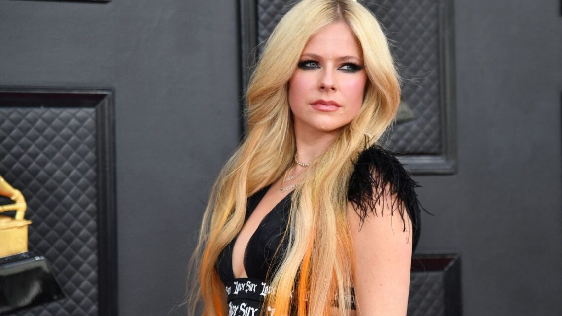 Avril Lavigne Biography: Husband, Age, Songs, Net Worth, Height, Instagram, IMDb Avril Lavigne Biography: Husband, Age, Songs, Net Worth, Height, Instagram, IMDb
