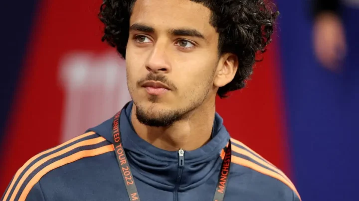 Zidane Iqbal Biography: Parents, Age, Current Team, Net Worth, Girlfriend, Salary, Position, FIFA, Height, News