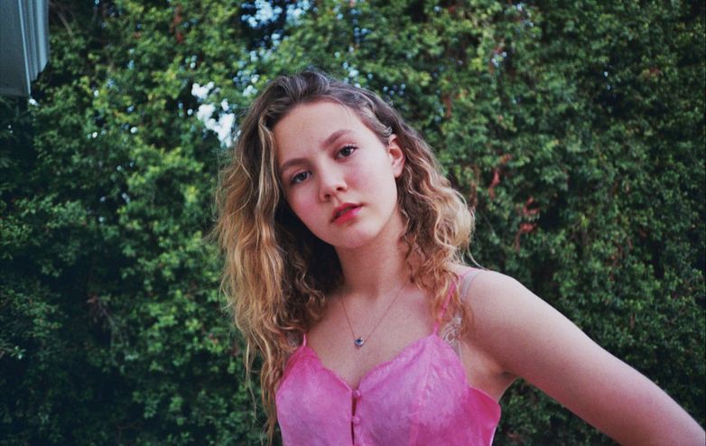 Iris Apatow Biography: Height, Boyfriend, Net Worth, Age, Wikipedia, Instagram, Parents, Movies Iris Apatow Biography: Height, Boyfriend, Net Worth, Age, Wikipedia, Instagram, Parents, Movies