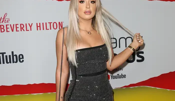 Tana Mongeau Biography: Songs, Movies, Net Worth, YouTube, Boyfriend, Age, Parents
