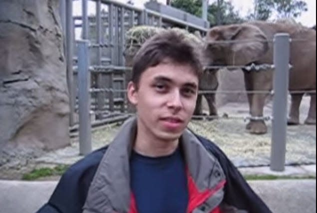 Jawed Karim Biography: Age, Net Worth, Wikipedia, Girlfriend, Parents, YouTube, Height, Photos Jawed Karim Biography: Age, Net Worth, Wikipedia, Girlfriend, Parents, YouTube, Height, Photos