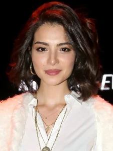 Melisa Aslı Pamuk Biography: Age, Husband, Net Worth, Movies, Height, Instagram, Siblings