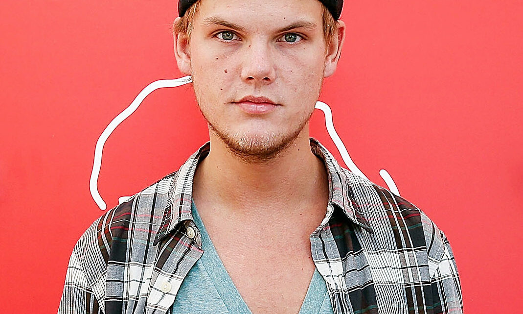 Avicii Biography: Age, Cause Of Death, Net Worth, Songs, Girlfriend, Parents, Brother