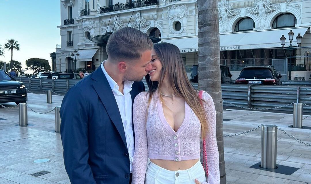 Ciro Immobile Biography: Stats, Age, Salary, Net Worth, Career Goals, Wife, Height, Pronunciation, Children Ciro Immobile Biography: Stats, Age, Salary, Net Worth, Career Goals, Wife, Height, Pronunciation, Children