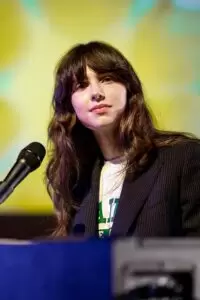 Clairo Biography: Husband, Age, Children, Wikipedia, Photos, Songs, Parents, Net Worth