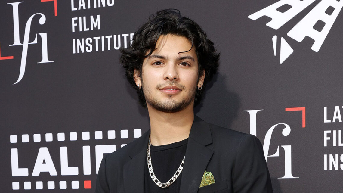 Xolo Maridueña Biography: Net Worth, Age, Movies, Instagram, Girlfriend, Wikipedia, TV Shows Xolo Maridueña Biography: Net Worth, Age, Movies, Instagram, Girlfriend, Wikipedia, TV Shows