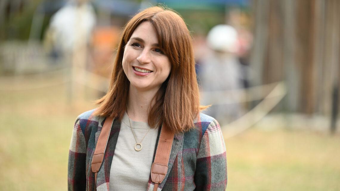 Aya Cash Biography: Husband, Age, Movies, Net Worth, Parents, TV Shows, Children, Instagram Aya Cash Biography: Husband, Age, Movies, Net Worth, Parents, TV Shows, Children, Instagram