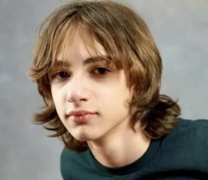 Azhy Robertson Biography: Girlfriend, Height, Age, Parents, Net Worth, TV Shows, Instagram, Siblings, Wikipedia