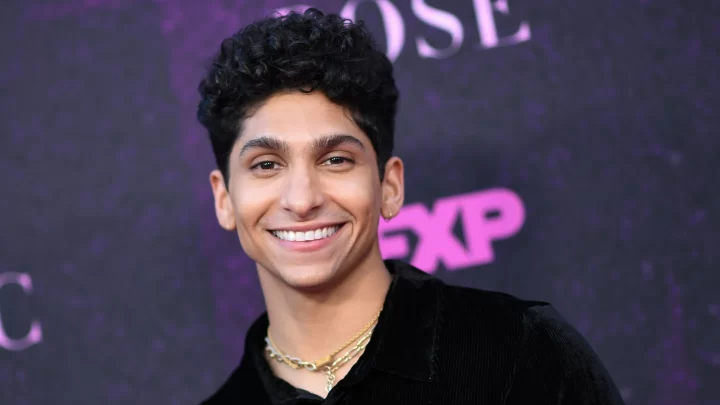 Angel Bismark Curiel Biography: Height, Movies, Age, Girlfriend, Net Worth, Kids, Wife, Instagram