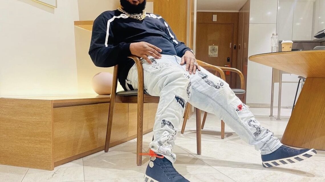 Sam Larry Biography: Age, Net Worth, Real Name, Instagram, Wife, Wikipedia, Children, Family Sam Larry Biography: Age, Net Worth, Real Name, Instagram, Wife, Wikipedia, Children, Family
