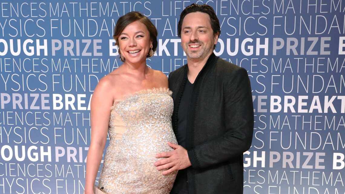 Sergey Brin’s ex-wife Nicole Shanahan Biography: Child, Age, Husband, Net Worth, Parents, Elon Musk, Instagram Sergey Brin’s ex-wife Nicole Shanahan Biography: Child, Age, Husband, Net Worth, Parents, Elon Musk, Instagram