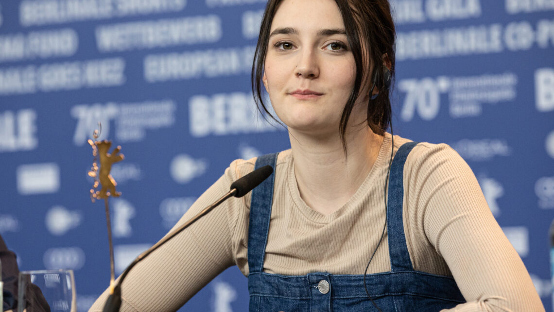 Sidney Flanigan Biography: Movies, Net Worth, Age, Boyfriend, Wikipedia, Husband, Songs, Movies Sidney Flanigan Biography: Movies, Net Worth, Age, Boyfriend, Wikipedia, Husband, Songs, Movies