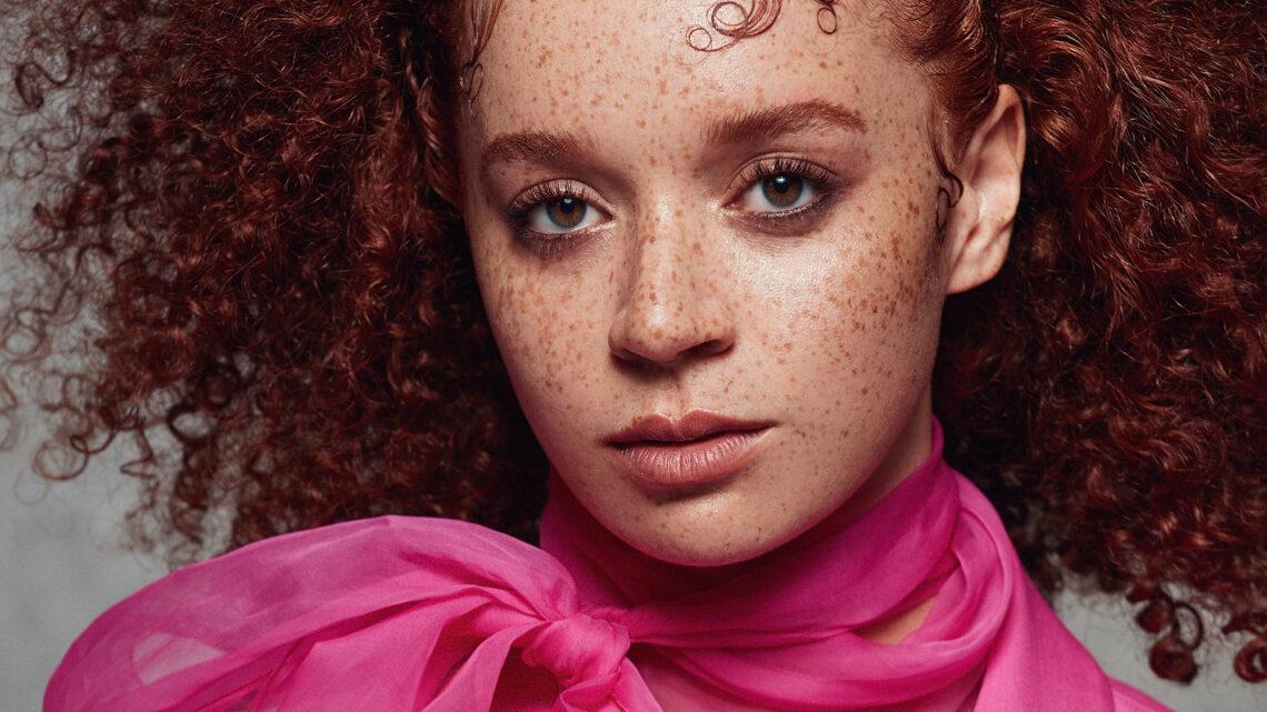 Erin Kellyman Biography: Age, Instagram, Height, Net Worth, Partner, Movies, LGBTQ+, Parents Erin Kellyman Biography: Age, Instagram, Height, Net Worth, Partner, Movies, LGBTQ+, Parents