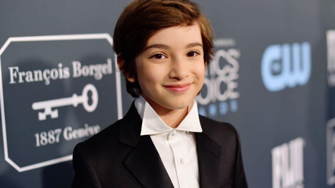Azhy Robertson Biography: Girlfriend, Height, Age, Parents, Net Worth, TV Shows, Instagram, Siblings, Wikipedia Azhy Robertson Biography: Girlfriend, Height, Age, Parents, Net Worth, TV Shows, Instagram, Siblings, Wikipedia