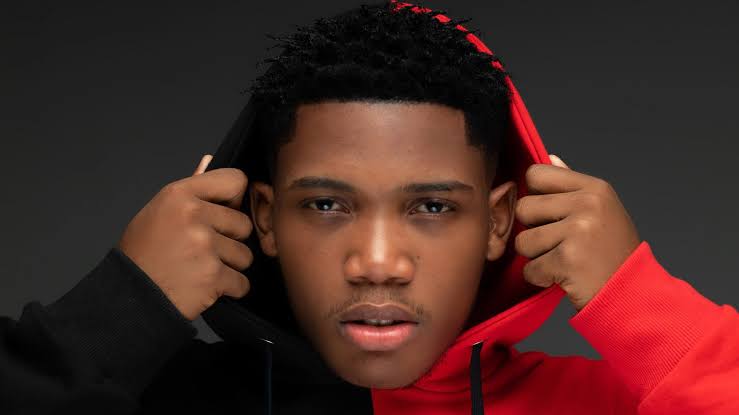 Malcolm Nuna Biography: Girlfriend, Age, Parents, Net Worth, Instagram, Songs