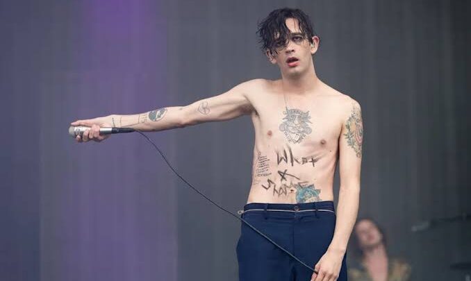 Matty Healy Biography: Age, Net Worth, Songs, Wikipedia, Girlfriend, Instagram, Pictures