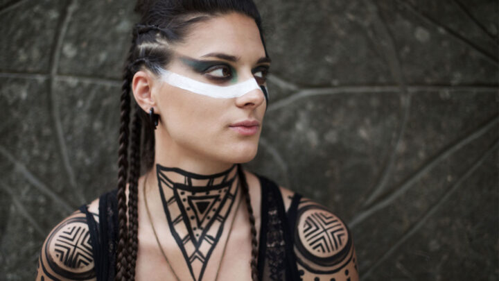 CloZee Biography: Age, Net Worth, Latest Mix, Wikipedia, Boyfriend, Photos, Songs