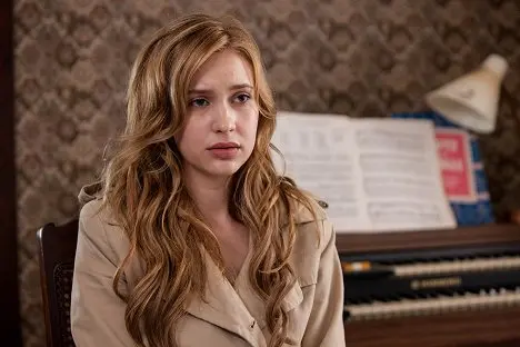 Alexia Fast Biography: Age, Instagram, Net Worth, Boyfriend, Movies, Wikipedia, Awards