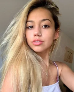 Ivanita Lomeli Biography: Net Worth, Boyfriend, Age, House, TikTok, Wikipedia, Height, YouTube, Pictures