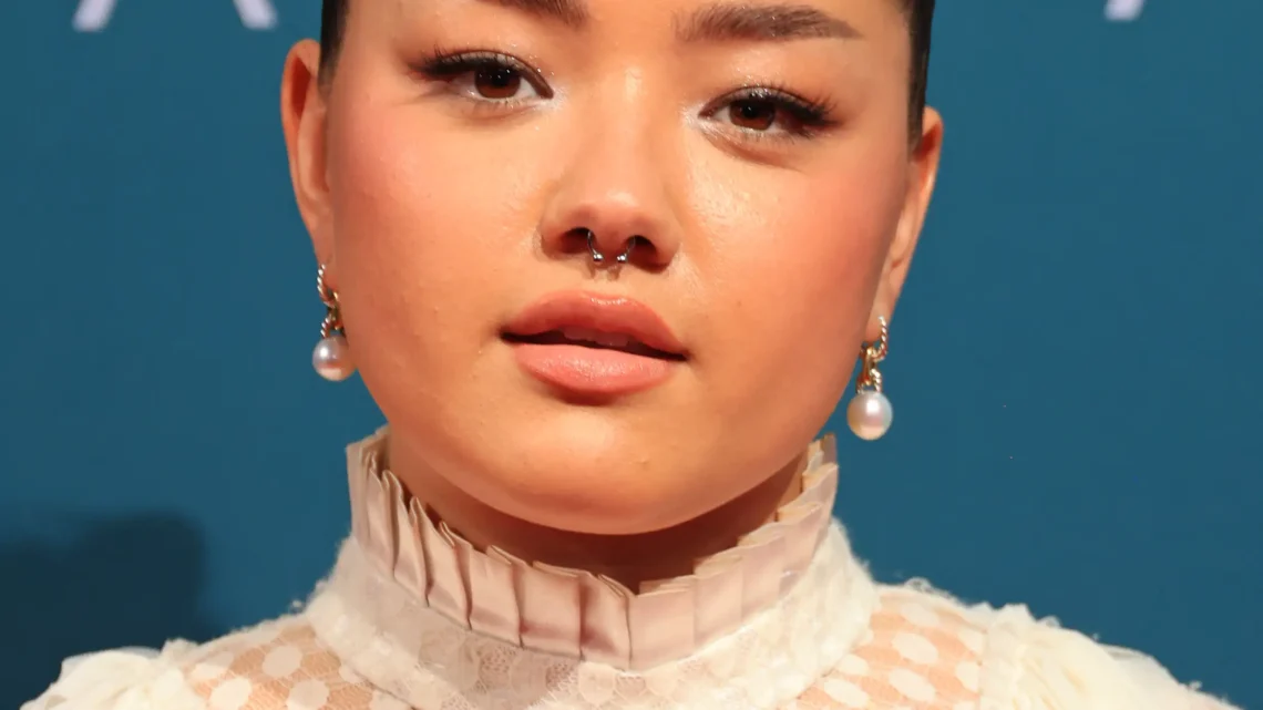 Gaten Matarazzo’s Girlfriend Elizabeth Yu Biography: Age, Net Worth, Height, Pictures, Movies, Instagram, Boyfriend