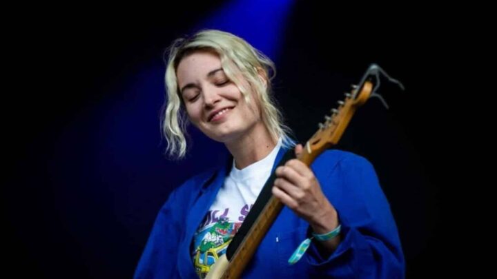 Emmanuelle Proulx Biography: Boyfriend, Height, Age, Net Worth, Parents, Songs, Instagram