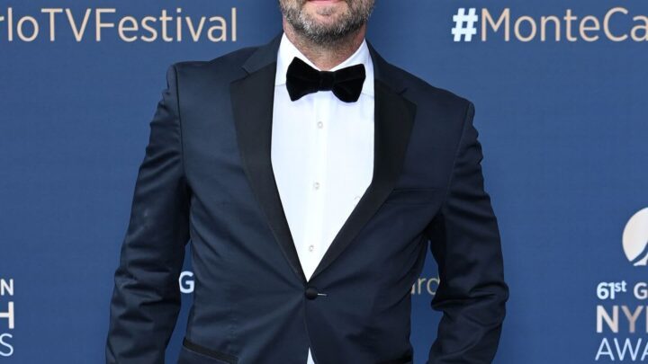 Jason Priestley Biography: Net Worth, Wife, Movies, Age, Height, TV Shows, Accident, Children