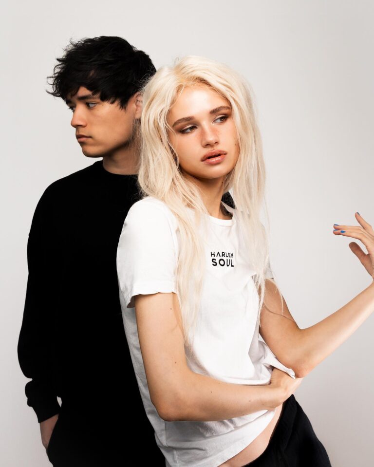 Julia Gisella Biography Twin, Age, Net Worth, Nationality, Boyfriend
