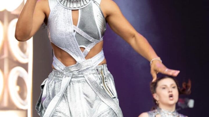 Rozonda ‘Chilli’ Thomas Biography: Net Worth, Son, Age, Husband, Parents, Siblings, Height