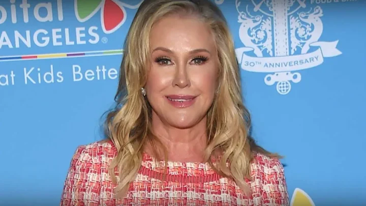 Kathy Hilton Biography: Net Worth, Photos, Husband, Age, Height, Siblings, Parents, Children