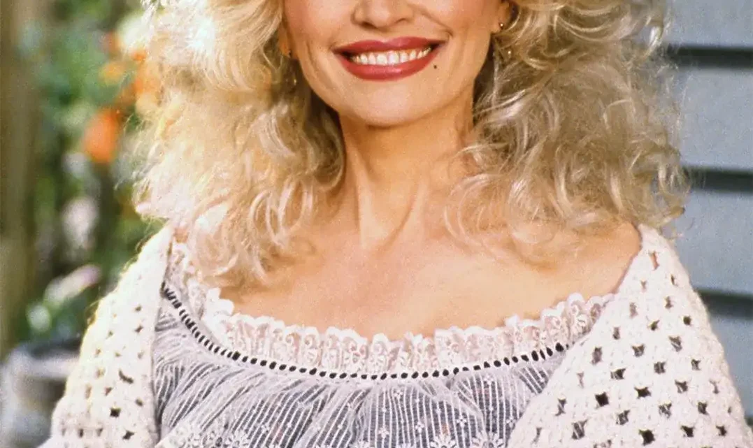 Dolly Parton Biography: Husband, Age, Songs, Net Worth, Children, Siblings, Movies