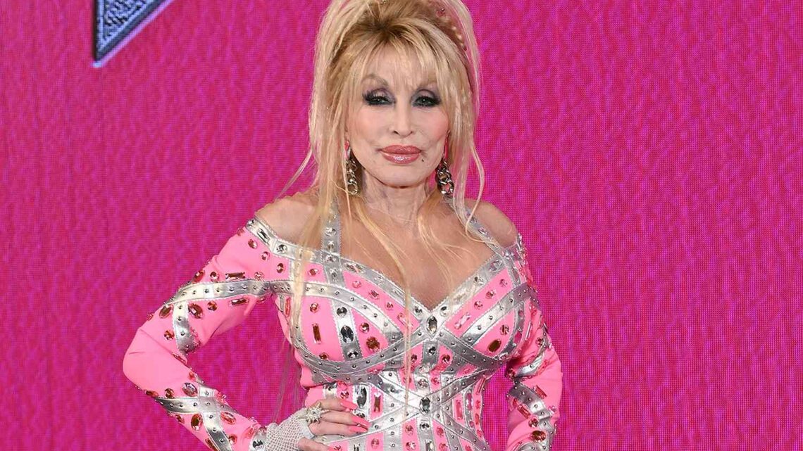 Dolly Parton Biography: Husband, Age, Songs, Net Worth, Children, Siblings, Movies