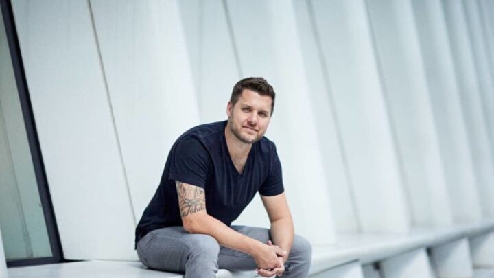 Mark Manson Biography: Books, Net Worth, Age, Wife, Height, Blog, Podcast, Quotes, YouTube