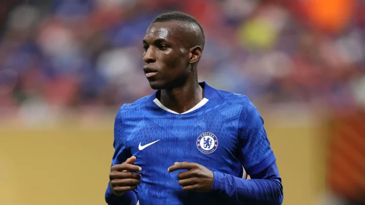 Nicolas Jackson Biography: Age, Girlfriend, Stats, Net Worth, Salary, FIFA, Goals, Parents