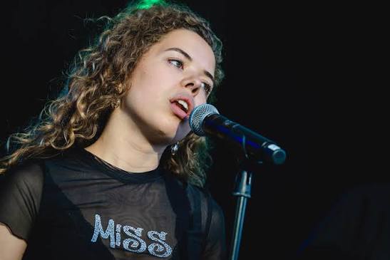 Nilüfer Yanya Biography: Boyfriend, Age, Siblings, Net Worth, Instagram, Wikipedia, Songs
