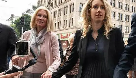 Noel Anne Daoust: Elizabeth Holmes’ mother Biography: Age, Spouse, Children, Net Worth, Instagram, Wikipedia