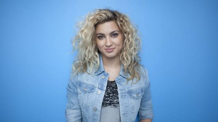 Tori Kelly Biography: Age, Family, Net worth, Songs, Boyfriend, wikipedia