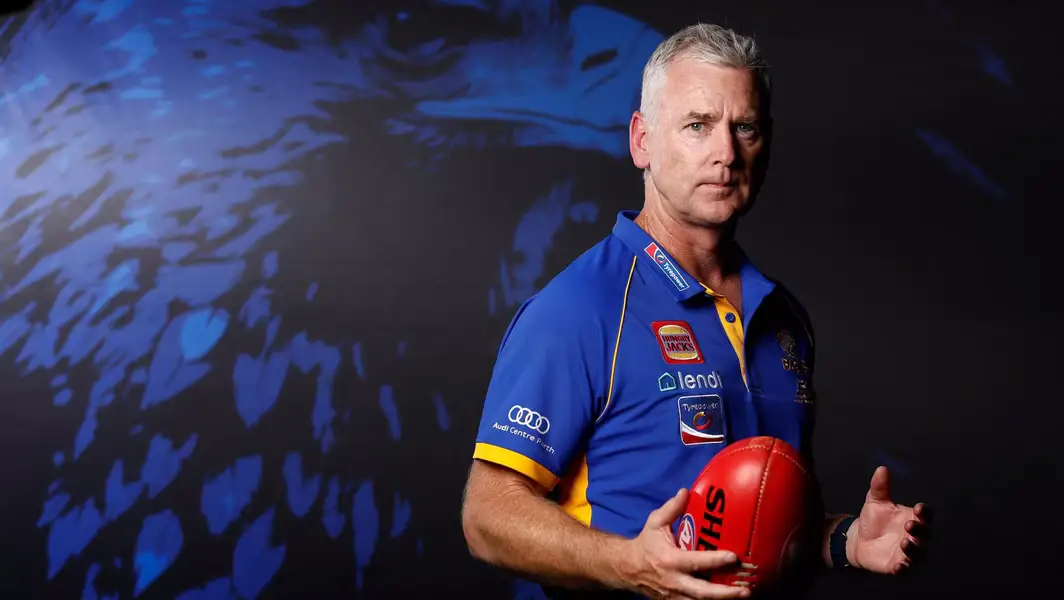 Adam Simpson Biography: Net Worth, Wife, Age, Height, Instagram, Siblings