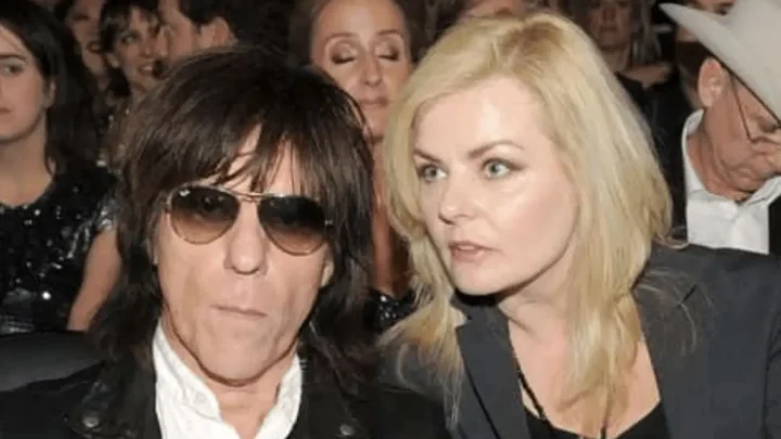 Jeff Beck’s wife, Sandra Cash Biography: Height, Age, Kids, Net Worth, Siblings, Wikipedia