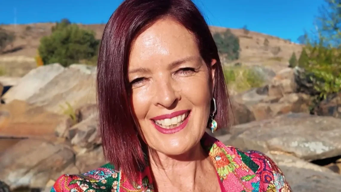 Tracey Holmes Biography: Age, Height, Net Worth, Birthday, Spouse, Instagram, Wikipedia,