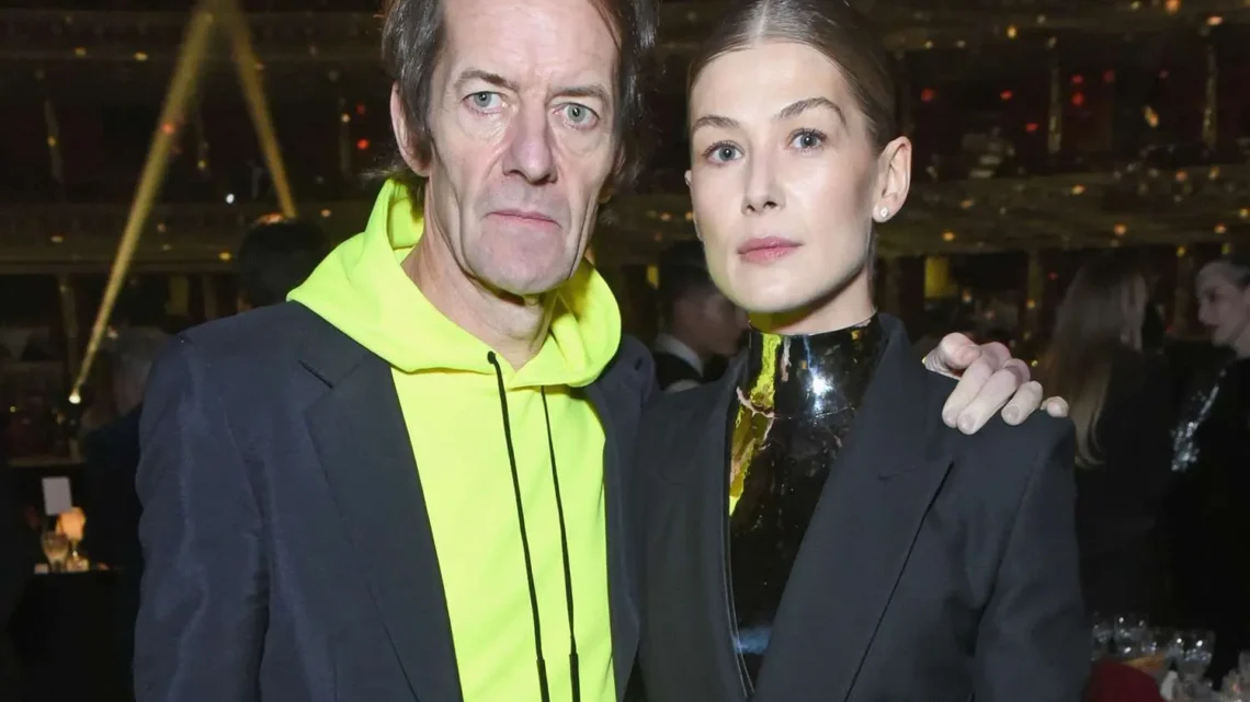 Rosamund Pike’s Boyfriend Robie Uniacke Biography: Nationality, Age, Net Worth, Height, Wikipedia, Children, Movie