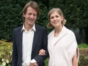 Rosamund Pike’s Boyfriend Robie Uniacke Biography: Nationality, Age, Net Worth, Height, Wikipedia, Children, Movie